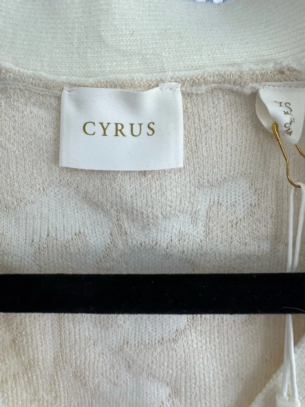 Cyrus Cream Floral V-Neck Button-Up Cardigan - Picture 2 of 6